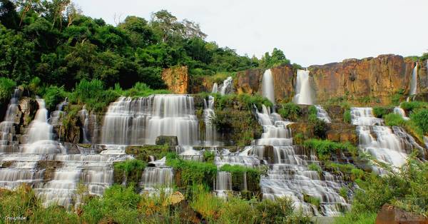 Thác Pongour còn gọi là thác Bảy tầng